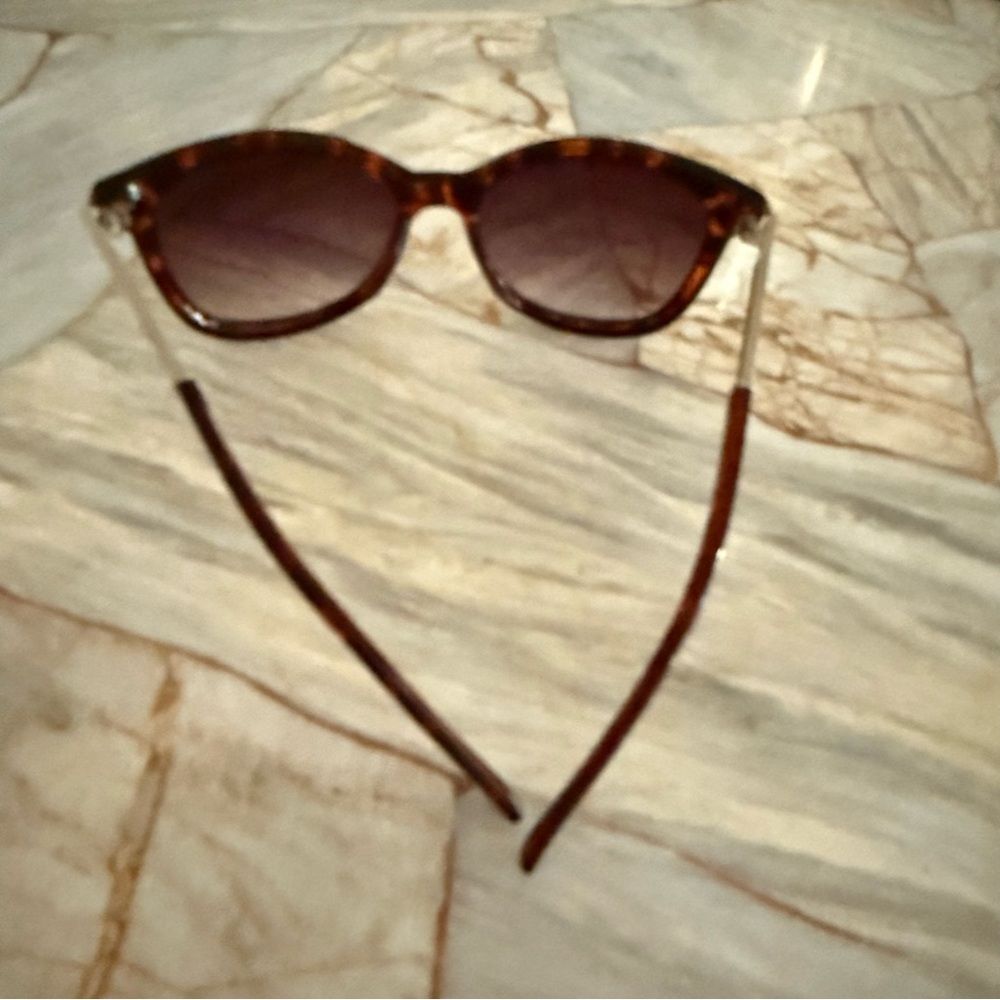Tortoise Shell Sunglasses - Picture 9 of 11